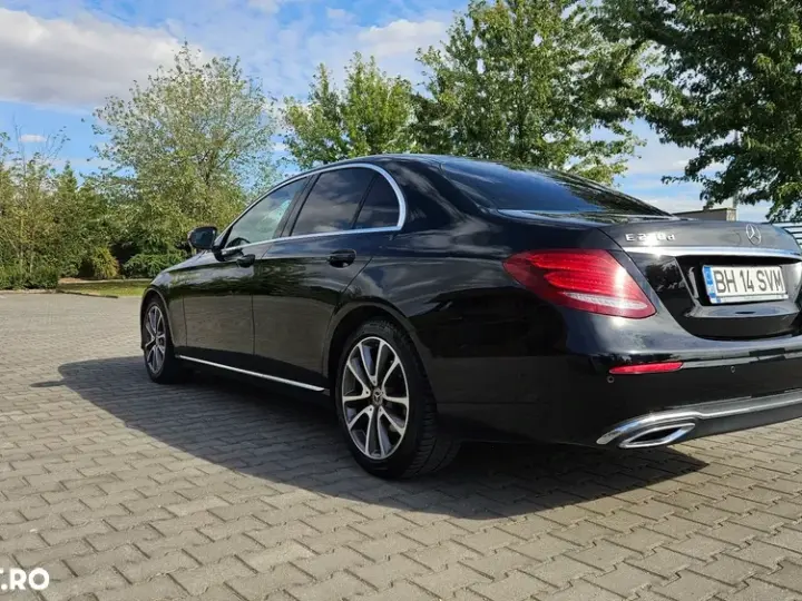 Mercedes-Benz E W213 220 d 9G-TRONIC Avantgarde