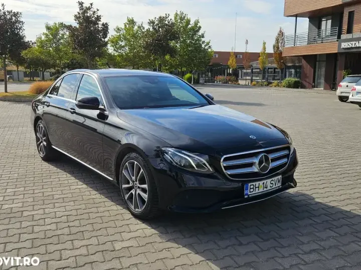 Mercedes-Benz E W213 220 d 9G-TRONIC Avantgarde