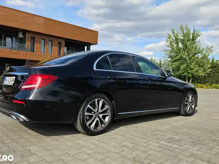 Mercedes-Benz E W213 220 d 9G-TRONIC Avantgarde