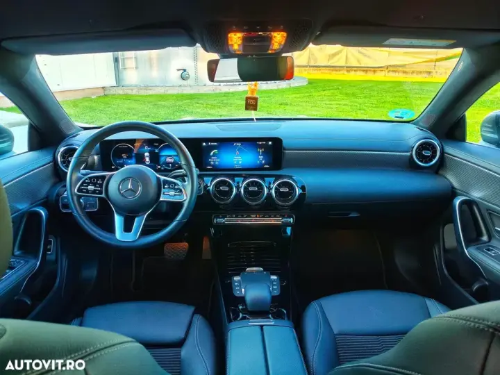 Mercedes-Benz CLA 200