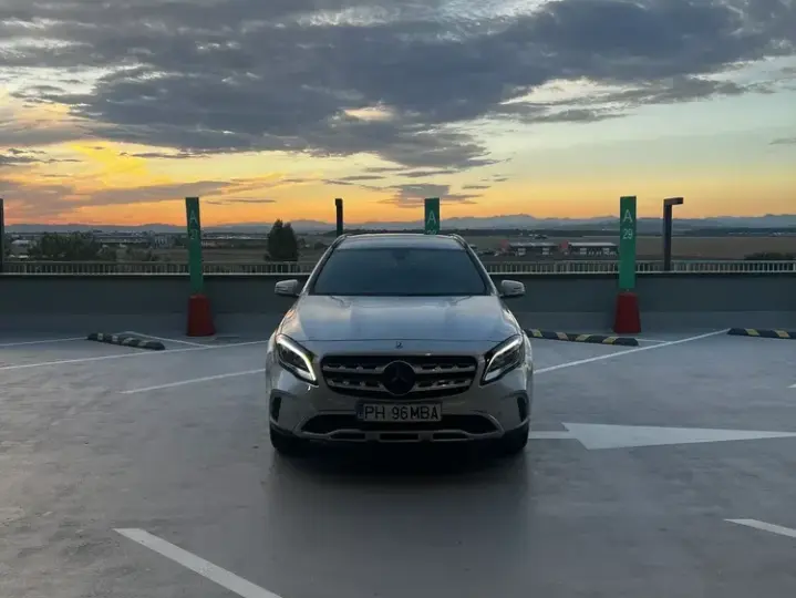 Mercedes-Benz GLA X156 220 d 4MATIC 7G-DCT
