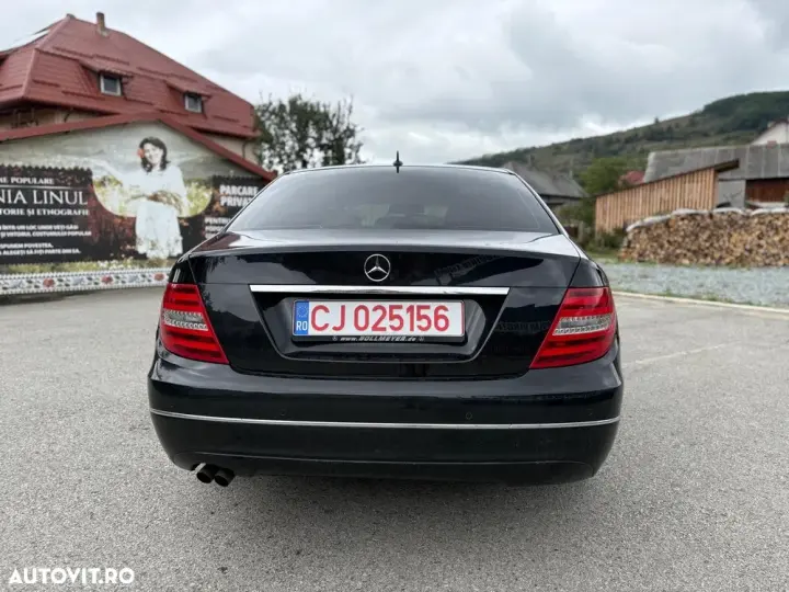 Mercedes-Benz C W204 180 7G-TRONIC Avantgarde Edition