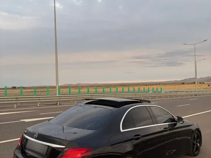 Mercedes-Benz E W213 220 d Aut.