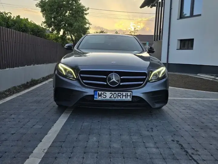 Mercedes-Benz E W213 350 CDI BlueEfficiency Aut