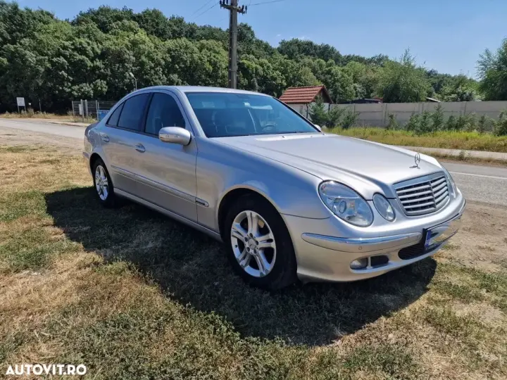 Mercedes-Benz E W211