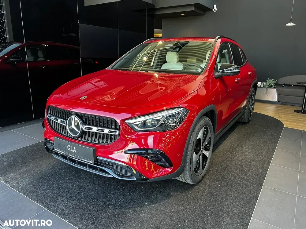 Mercedes-Benz GLA H247 220 4MATIC MHEV Aut. — imagine 3