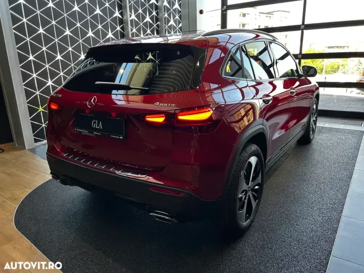 Mercedes-Benz GLA H247 220 4MATIC MHEV Aut.