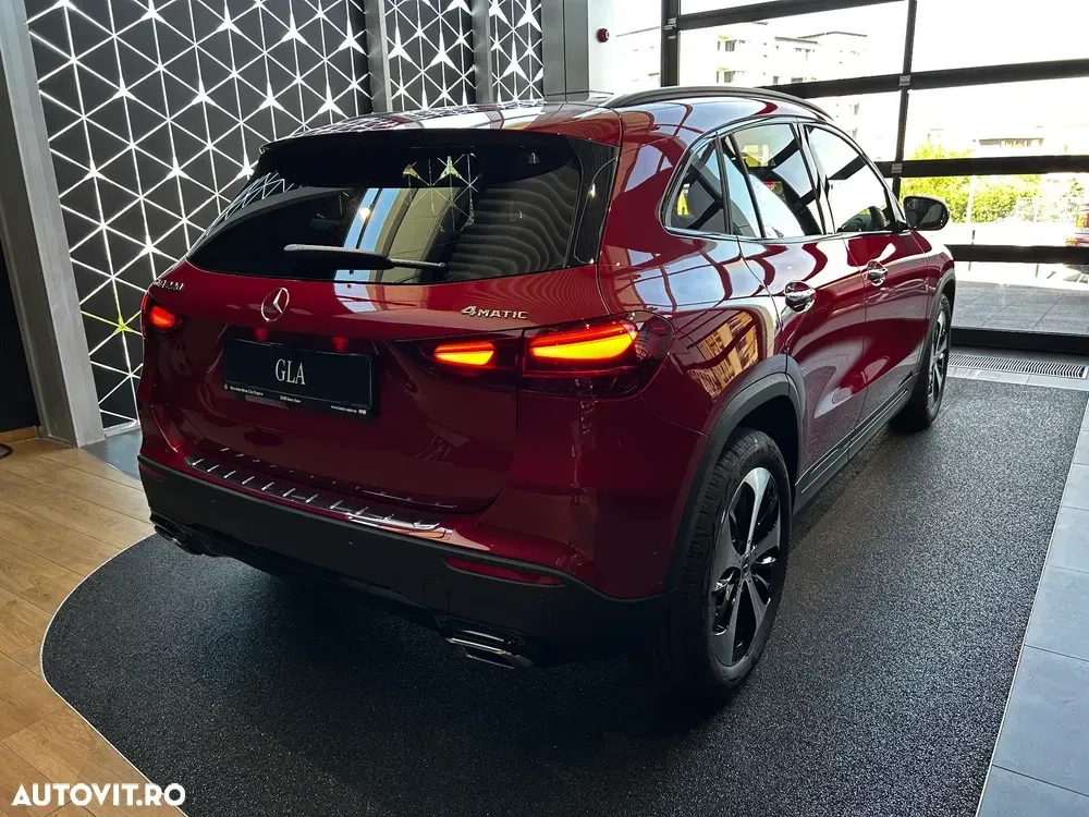 Mercedes-Benz GLA H247 220 4MATIC MHEV Aut. — imagine 4