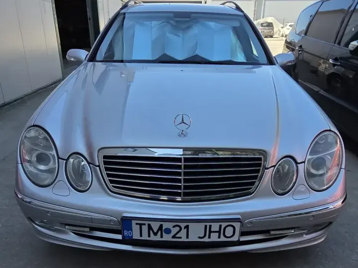 Mercedes-Benz E W211