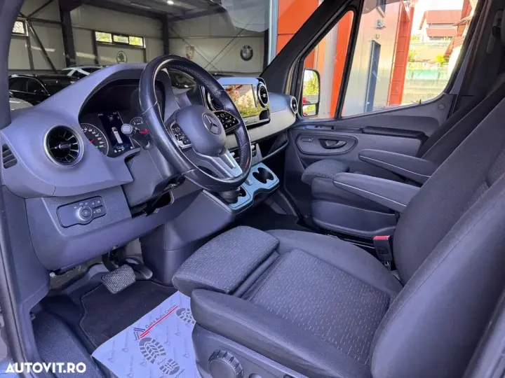 Mercedes-Benz Sprinter 319 CDI 190CP L2H2 RWD 9AT+