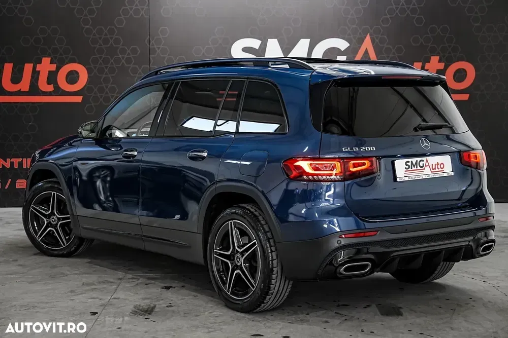 Mercedes-Benz GLB 200 7G-DCT AMG Line — imagine 4