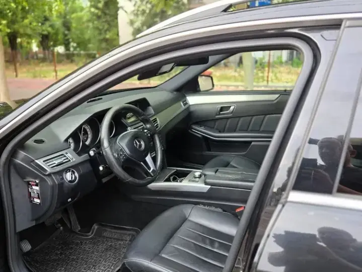 Mercedes-Benz E W212