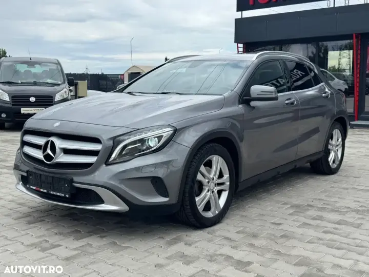 Mercedes-Benz GLA X156 220 CDI 4MATIC 7G-DCT Urban