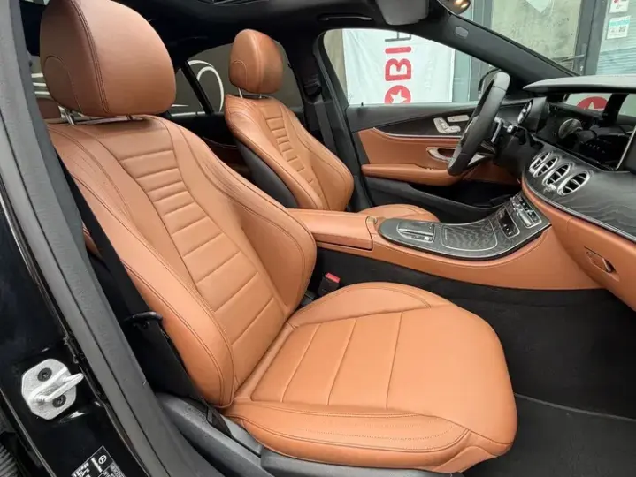 Mercedes-Benz E 220 d 9G-TRONIC AMG Line