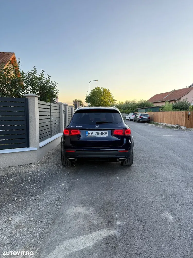 Mercedes-Benz GLC X253 300 de 4Matic 9G-TRONIC AMG Line Plus — imagine 4
