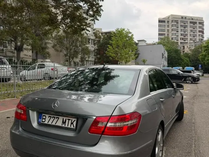 Mercedes-Benz E W212