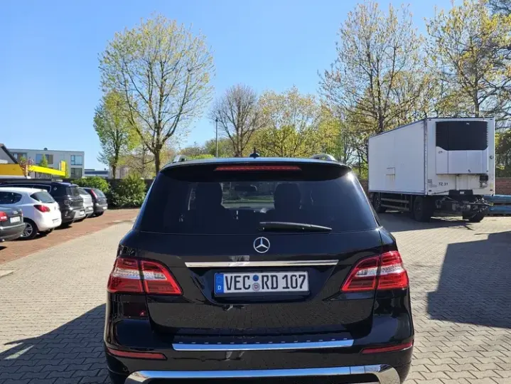 Mercedes-Benz ML W166