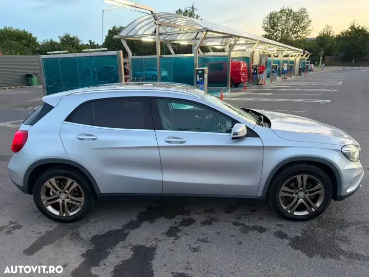 Mercedes-Benz GLA X156 220 d 4MATIC 7G-DCT