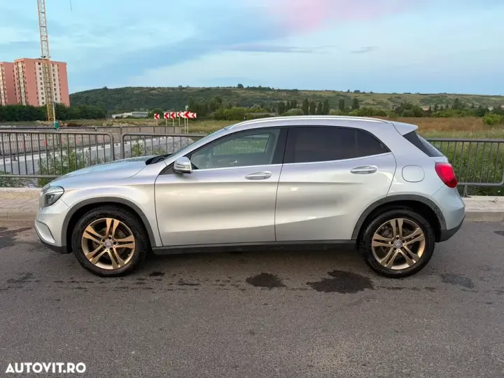Mercedes-Benz GLA X156 220 d 4MATIC 7G-DCT