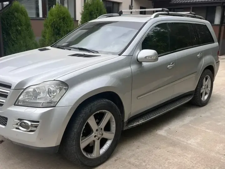 Mercedes-Benz GL