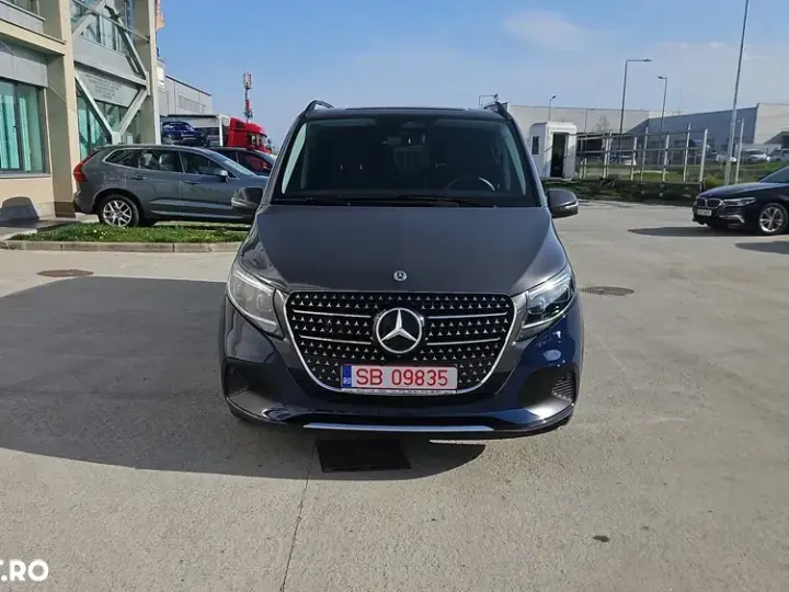 Mercedes-Benz V 300 d 237 CP AWD 9AT Horizon