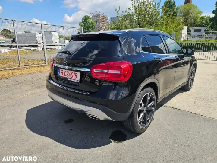Mercedes-Benz GLA X156