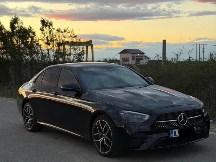 Mercedes-Benz E W213 300