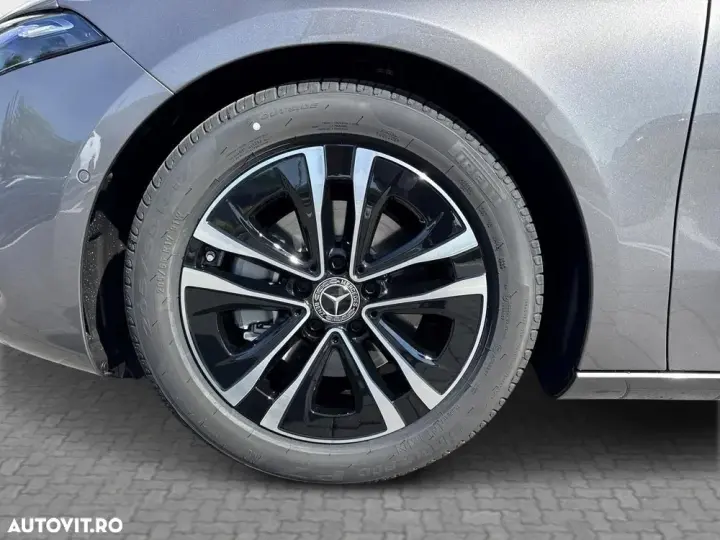 Mercedes-Benz A 180 W177/V177