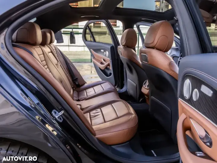 Mercedes-Benz E W213 300 de 4Matic 9G-TRONIC AMG Line