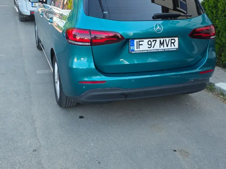 Mercedes-Benz B 180 W247