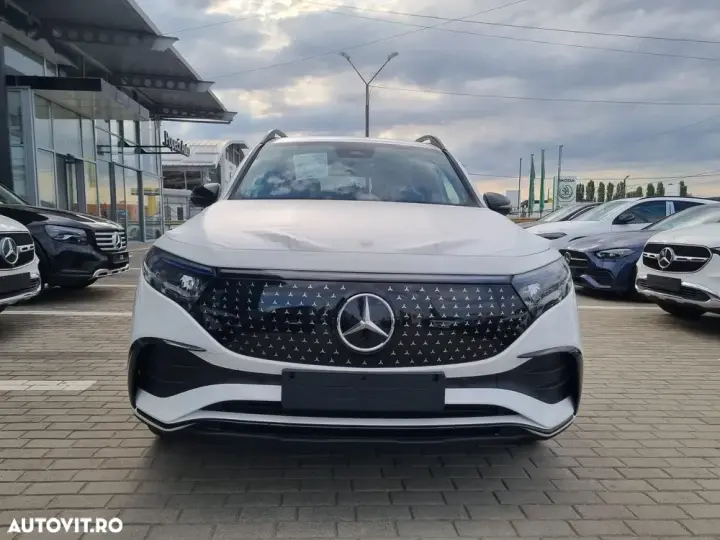 Mercedes-Benz EQB 250+ AMG Line
