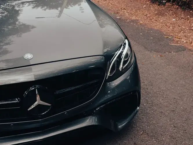 Mercedes-Benz E W213 220 d 9G-TRONIC AMG Line