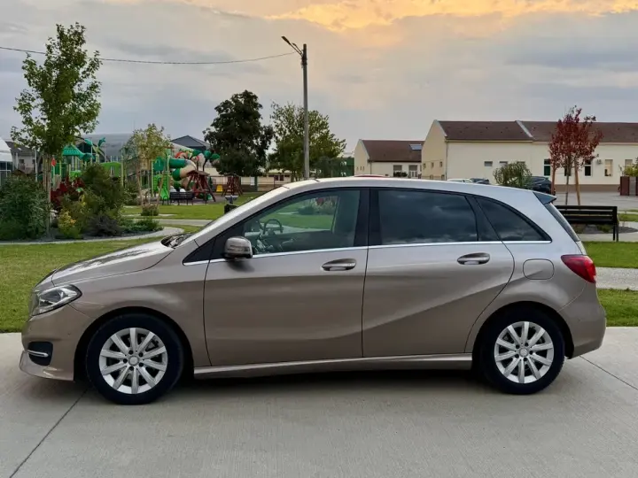 Mercedes-Benz B 180 W246