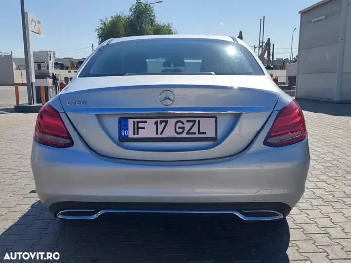 Mercedes-Benz C W205 180 7G-TRONIC Avantgarde