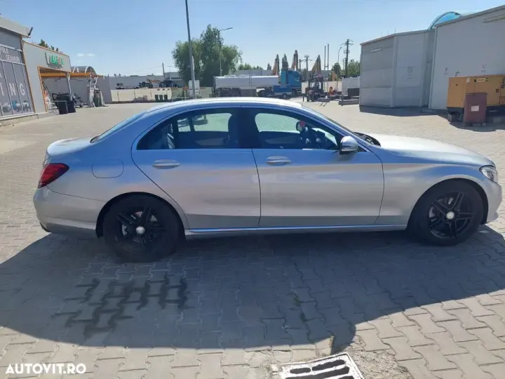 Mercedes-Benz C W205 180 7G-TRONIC Avantgarde