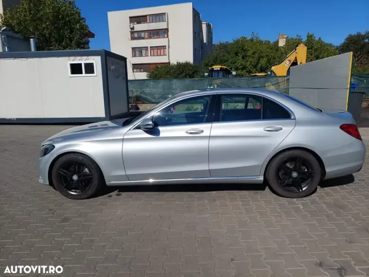 Mercedes-Benz C W205 180 7G-TRONIC Avantgarde