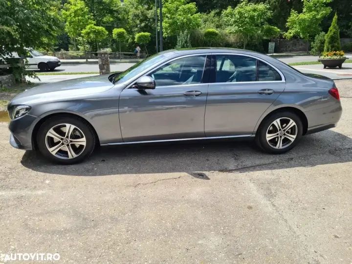 Mercedes-Benz E W213 220 d 4MATIC Aut.