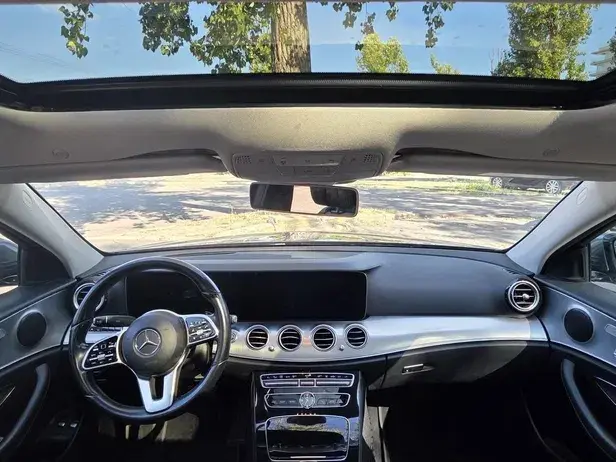 Mercedes-Benz E W213 220 d 4MATIC Aut.