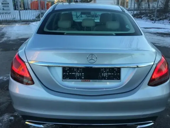 Mercedes-Benz C W205 220 d 4Matic 9G-TRONIC Avantgarde
