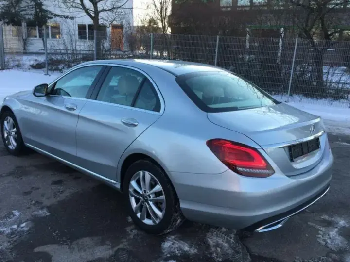 Mercedes-Benz C W205 220 d 4Matic 9G-TRONIC Avantgarde