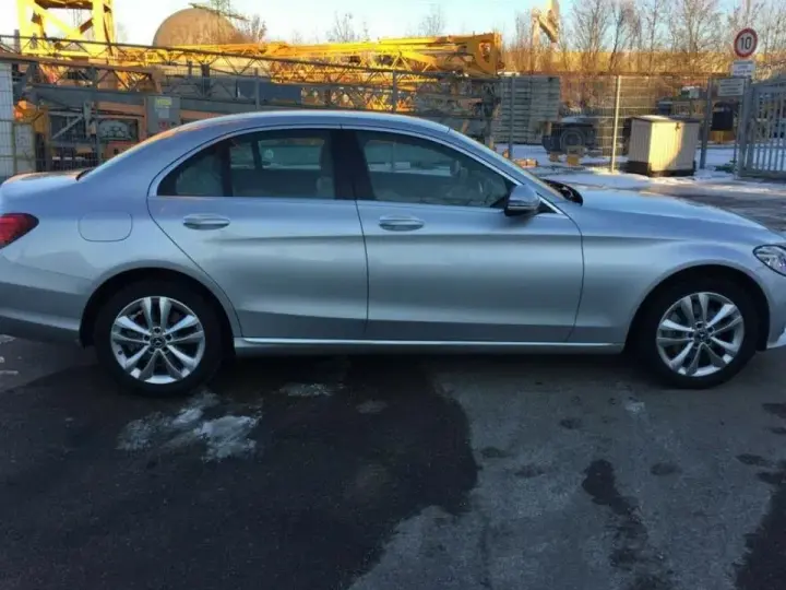 Mercedes-Benz C W205 220 d 4Matic 9G-TRONIC Avantgarde