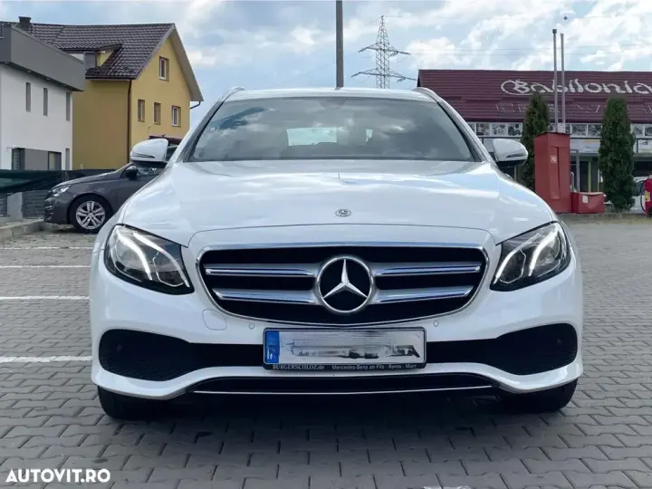 Mercedes-Benz E W213 220 d 4Matic 9G-TRONIC Avantgarde