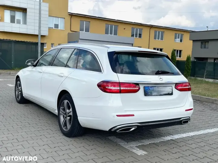 Mercedes-Benz E W213 220 d 4Matic 9G-TRONIC Avantgarde