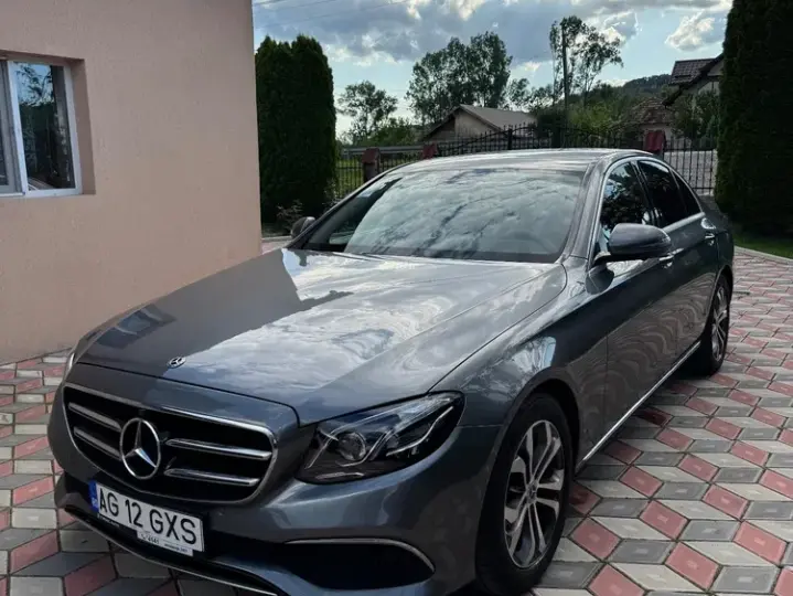 Mercedes-Benz E W213 220 d 9G-TRONIC Avantgarde