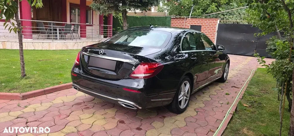 Mercedes-Benz E — imagine 5