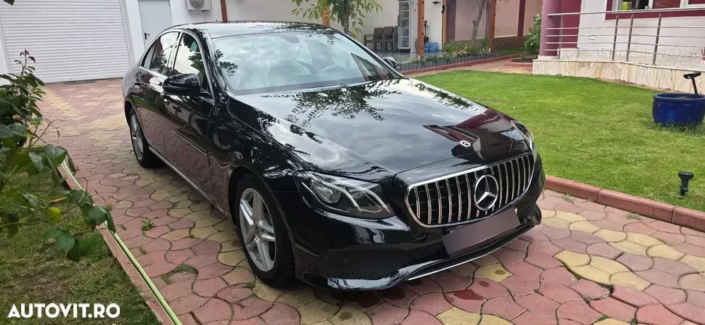 Mercedes-Benz E — imagine 4