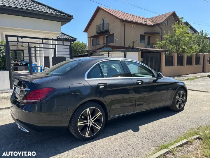 Mercedes-Benz C W205 300 e 9G-TRONIC Avantgarde