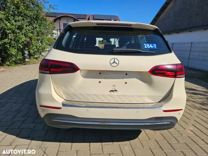 Mercedes-Benz B 180 W247