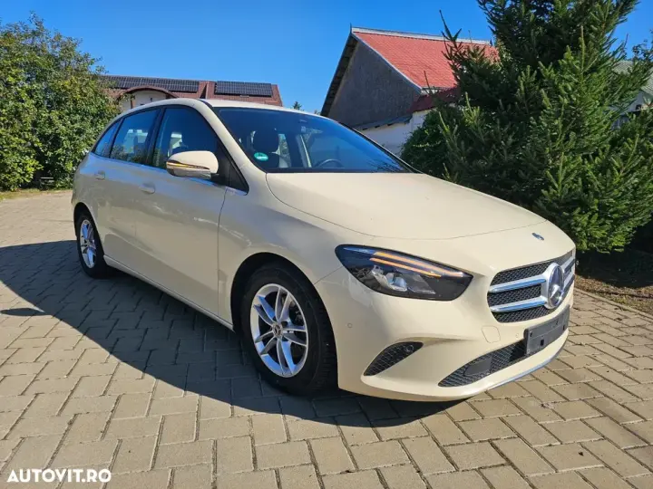 Mercedes-Benz B 180 W247