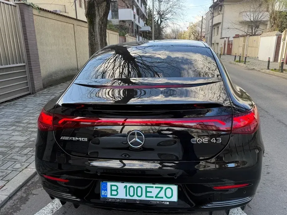 Mercedes-Benz EQE AMG 43 4Matic AMG Premium — imagine 4